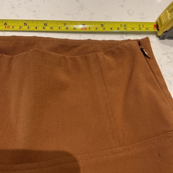 🧵Aritzia Wilfred Free Brown Slip on Smooth dress pants  with side zipper. - Picture 7 of 8